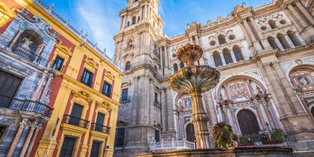 Lägenhet Chic Casa Cathedral At Calle Fresca 2-bedroom In City Center Málaga